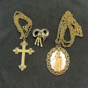 Vintage Necklaces
